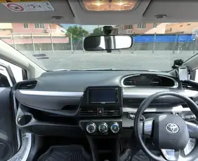 ภาพถ่ายภายในตัวรถ Toyota sieanta-Car interior demo